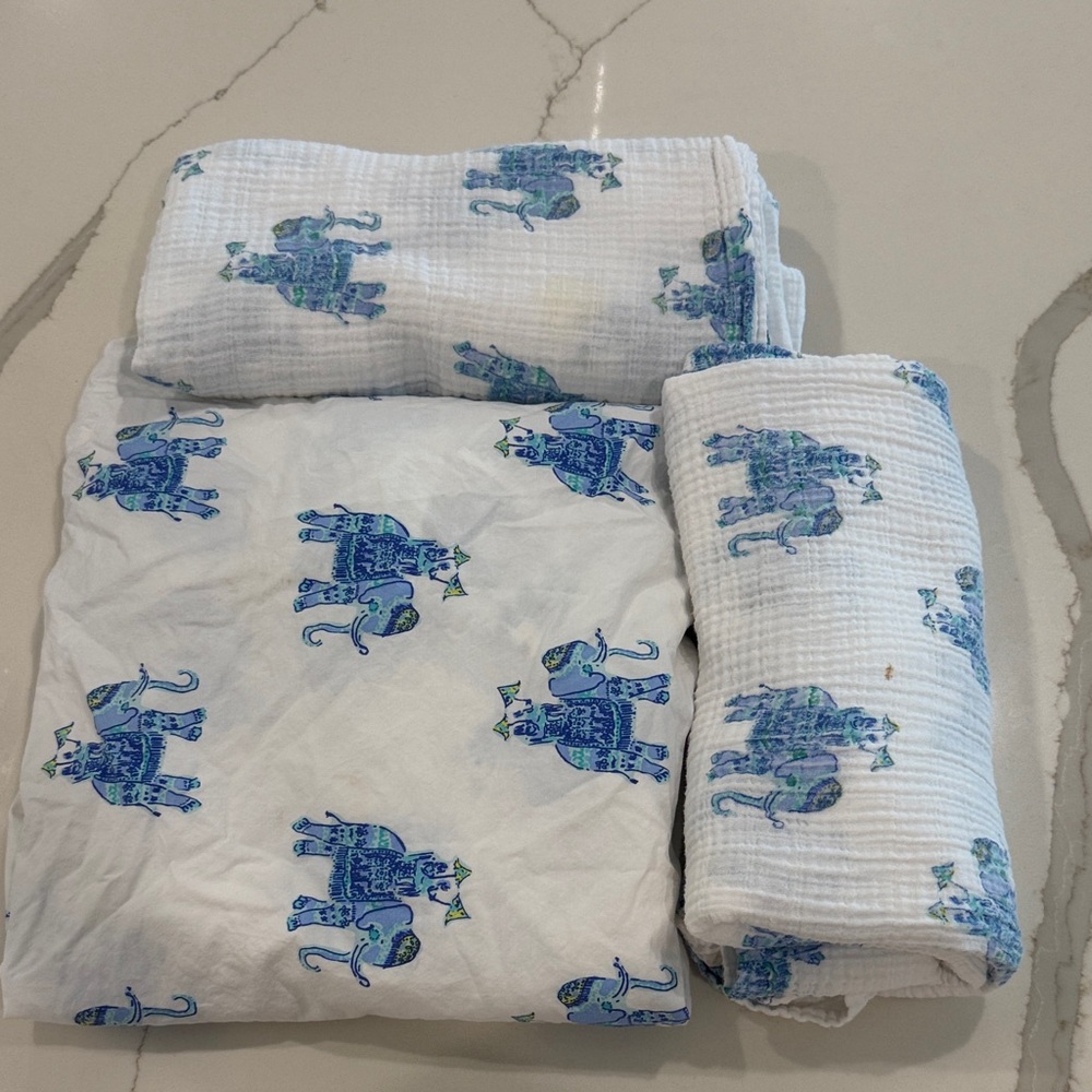 Lilly Pulitzer Standard Crib Sheet (standard size), two Lilly Pulitzer Swaddles